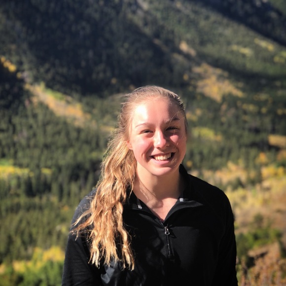 Meet your Posher, Michaela - Picture 1 of 1